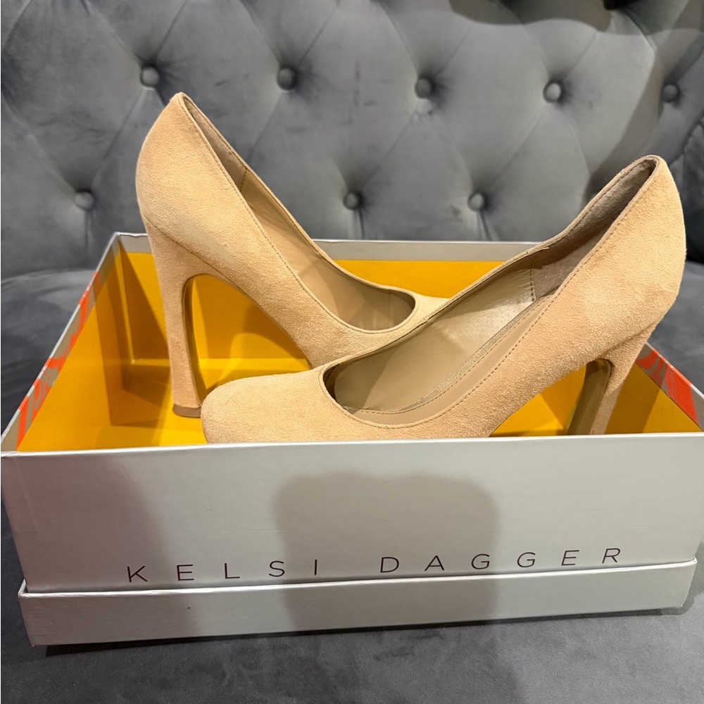 Kelsi Dagger Cream Heels